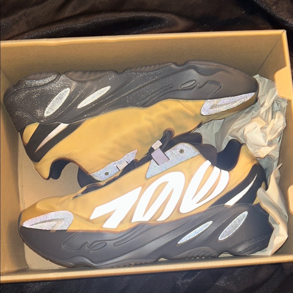 Yeezy 700s